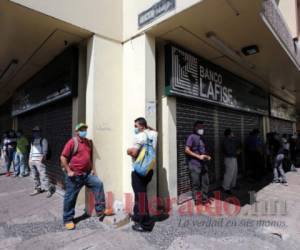 Las empresas están reiniciando con bajas ventas después de 80 días de cierre total por la emergencia derivada del covid-19. Muchas mipymes todavía no abren y alrededor del 28% ya quebraron. Foto: David Romero / EL HERALDO.