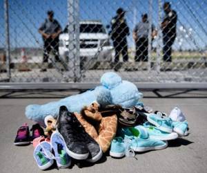 El secretario interino del Departamento de Seguridad Nacional (DHS), Kevin McAleenan, anunció la medida para extender unilateralmente el tiempo de detención de familias migrantes con niños que cruzan la frontera. Foto AFP