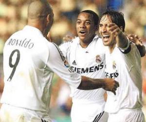 Ronaldo, Robinho y Raúl cuando jugaban para el Real Madrid. (Foto: Agencias/ Redes)