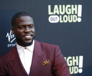 Kevin Hart posa en el lanzamiento de su programa 'Laugh Out Loud' en Beverly Hills, California. (Foto: AP)