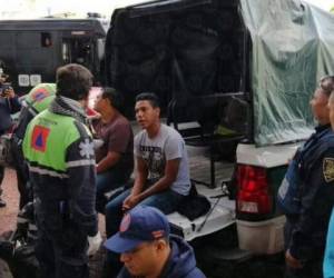 La policía capturó a una persona identificada como 'El Geovanni', quien les cobraba por acercarlos a la frontera con Estados Unidos. Foto cortesía Milenio.com