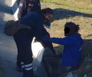 El migrante resultó con golpes contusos y raspones en varias partes de su cuerpo. Foto: El Sol de Hidalgo.