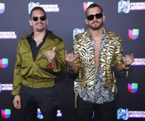 Mau y Ricky son finalistas al Premio Billboard de la Música Latina al álbum 'Latin Pop' del año por 'Para aventuras y curiosidades'. Foto: AP.