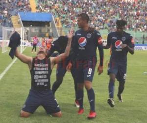 Erick Andino celebra el gol que le marcó para Motagua contra Lobos UPNFM. Foto: David Romero / El Heraldo.