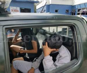 Juan Carlos Zúniga Pastrana (18) y Allan Anthony Godoy García (21) detenidos por supuesta extorsión (Foto: El Heraldo Honduras/ Noticias de Honduras)