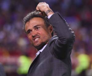 Barcelona's coach Luis Enrique celebrates their victory after the team won the Spanish Copa del Rey (King's Cup) final football match FC Barcelona vs Deportivo Alaves at the Vicente Calderon stadium in Madrid on May 27, 2017.Barcelona won 3-1. / AFP PHOTO / Josep LAGO