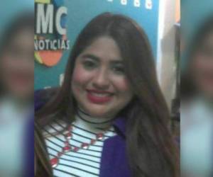 Hellen Ramírez iba rumbo a su hogar cuando fue atacada por delincuentes.