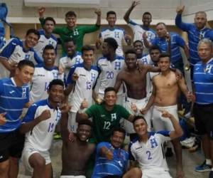Una locura fue el camerino de la Selección de Honduras Sub-21 al ganar la medalla de bronce en los Juegos Centroamericanos de Barranquilla.