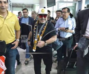 Pocos creen que a Maradona le irá bien en el puesto. Muchos avizoran inevitables roces entre personalidades temperamentales. Foto:AP