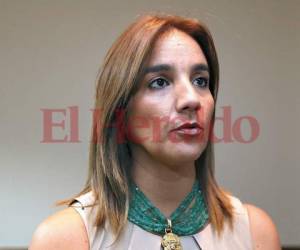 Nelly Jerez, vicencanciller de la República, explicó que “siempre ha existido un canal oficial para las denuncias de hondureños por malos tratos en consulados a nivel mundial y los de España no son la excepción”.