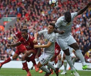Manchester United empató sin goles ante el Liverpool en Anfield. (AFP)