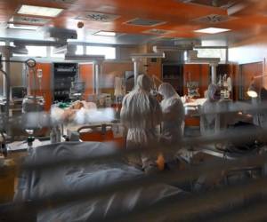 La epidemia de Covid-19 ya provocó en Italia la muerte de más de 6,000 personas. Foto: AFP.