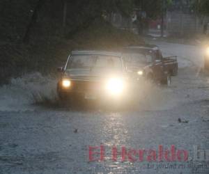 Cuando se presenten lluvias, Copeco reitera el llamado a evitar el cruce de los cauces de ríos, riachuelos, vados y quebradas.