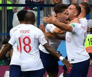 Los ingleses celebran su primer gol ante Panamá.