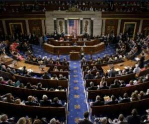 A partir de este lunes demócratas y republicanos disponen de menos de cinco días para allanar un acuerdo. Foto: Agencia AFP