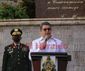 El presidente Hernández también dio un discurso en la Plaza de las Banderas en el Banco Centroamericano de Integración Económica (BCIE). Foto: Johny Magallanes/ EL HERALDO