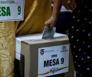La segunda vuelta de las elecciones presidenciales enfrenta al derechista Iván Duque y al izquierdista Gustavo Petro. Foto: Agencia AFP
