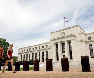 Bullard afirmó que dichas expectativas sugieren que la postura monetaria del banco central “podría ser muy restrictiva”. (Foto: AP)