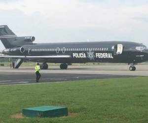 Este es un avión de la Policía Federal de México, donde se traslada a los migrantes retornados hasta Honduras. (Foto: Twitter @anagarciacarias)