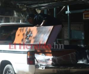 Los familiares reclamaron el cadáver en la morgue capitalina.