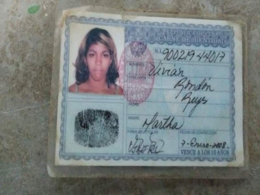 Vivian Rendón Reyes es la persona encontrada sin vida este lunes en las playas de Roatán.