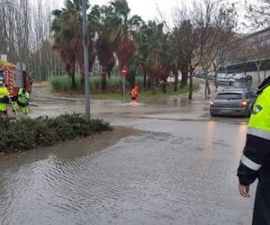 La provincia está en alerta naranja por el temporal con vientos de 90 km/hora. Foto prensa local