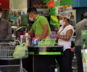 Todos los supermercados visitados aplicaban las medidas de bioseguridad en la entrada.