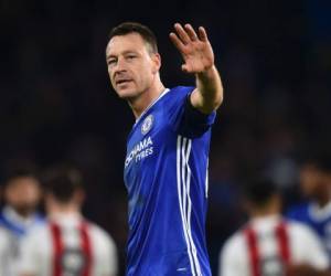 John Terry abandonará al Chelsea al finalizar la presente temporada, anunció este lunes en su web el actual líder de la Premier League (Foto: Agencia AFP)