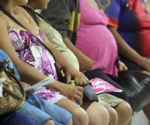 El riesgo de microcefalia en los no nacidos durante los primeros meses de embarazo es una de las consecuencias del virus del zika, foto: El Heraldo.