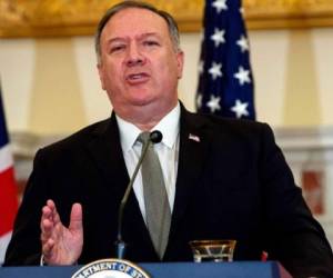 El secretario de Estado norteamericano Mike Pompeo habla en una conferencia de prensa en Washington el miércoles 16 de septiembre de 2020 junto con su homólogo británico Dominic Raab. Foto: AP