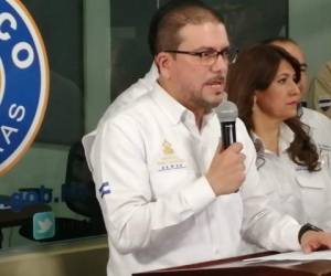 Contreras, detalló que se trata de 140 ventiladores, 140 respiradores, 90 succionadores y que además se recibieron 4,200 reactivos donados por la Organización Mundial de la Salud (OMS).