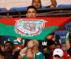 Los aficionados del Marathón llevaron sus banderas al Olímpico Metropolitano. Fotos Grupo OPSA