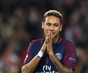 El brasileño Neymar tiene 27 años de edad.