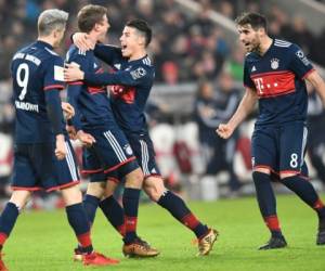 Pese al sufrimiento, la victoria consolida todavía más al Bayern en la primera posición, ya que amplía a 11 puntos su ventaja sobre el segundo, el Schalke 04. Foto: AFP