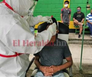 Honduras ha aplicado un poco más de 111,000 pruebas en lo que va de pandemia. Foto: EL HERALDO.