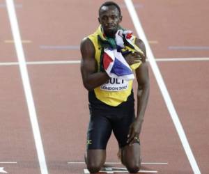 Es la primera vez que Bolt pierde en 100 metros sobre la pista en un gran evento. Foto: AFP