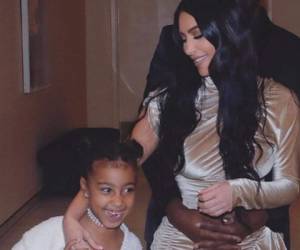 Kim Kardashian y su hija North son muy cercanas, por lo que es muy consentida. Foto: Instagram