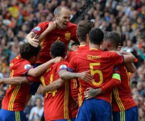 La selección española se enfrentará el 11 de noviembre a Costa Rica en Málaga en un partido amistoso, y después a Rusia el 14 de noviembre en San Petersburgo. Foto: Agencia AFP