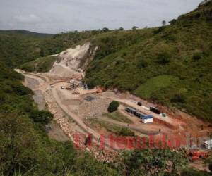 Espejo de la represa: al concluir la obra, toda esa zona será inundada. Foto: Emilio Flores/El Heraldo