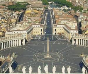 El libro de Nuzzi, basado en análisis internos de las cuentas vaticanas, sostiene que el Vaticano está a punto de quebrar y que las reformas del papa para sanear sus cuentas son insuficientes. Foto: AFP.
