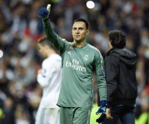 El portero costarricense Keylor Navas celebrando la clasificación a la gran final de la Champions League con el Real Madrid. (AFP)