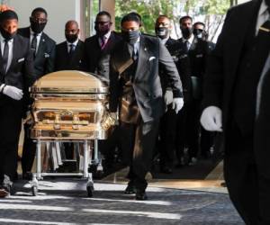 La muerte de Floyd desencadenó protestas internacionales y llamó la atención de nuevo sobre el trato que reciben los afroestadounidenses en Estados Unidos. Foto: AFP