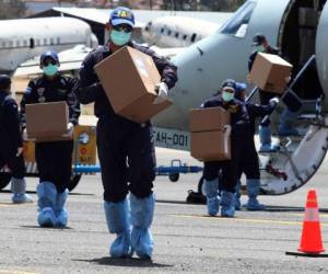 A mediados de semana llegaron al país unos 140 ventiladores mecánicos que vendrán a ayudar en una inminente crisis respiratoria de personas afectadas por el coronavirus. Foto: Agencia AFP.