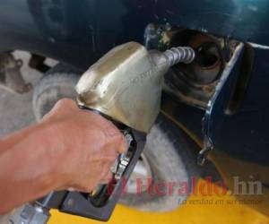 La compra de la gasolina superior aumentó 91.1%, de regular 59.6% y de diesel un 41.8% en relación con 2020 debido a los altos precios de importación. Foto: El Heraldo
