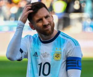 Leo Messi criticó el trabajo arbitral y tachó de 'corrupta' a la Conmebol. (AFP)