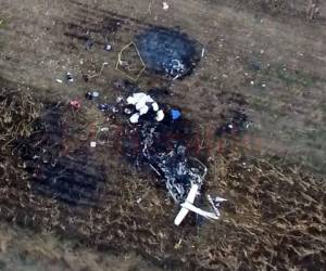 Vista del aire de la escena de un accidente de helicóptero en el que la gobernadora del estado mexicano de Puebla, Martha Erika Alonso, y su esposo, senador y ex gobernador de la misma región, Rafael Moreno, murieron cuando el helicóptero cayó al suelo en San Diego.