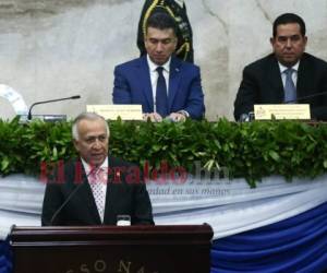 El presidente del Congreso Nacional, Mauricio Oliva, durante el discurso en la instalación de la tercera legislatura. Foto: Emilio Flores / EL HERALDO.