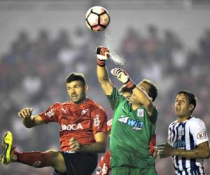Una foto del partido entre Independiente de Argentina y el Alianza Lima de Perú de la jornada pasada. Foto: Agencia AFP.