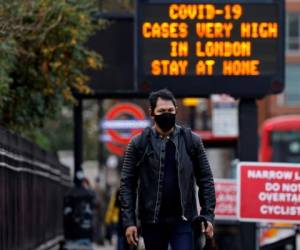 La Comisión Europea recomendó este martes a los países del bloque que facilitaran la reanudación del tráfico con el Reino Unido. Foto: AFP