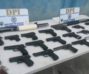 Entre 2011 y 2016, Guatemala decomisó 27,000 armas, El Salvador 22,000, Honduras 13,000 y Costa Rica 5,221.